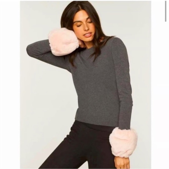 Milly Faux Fur Poof Sleeve Pullover Size Medium - Picture 1 of 14